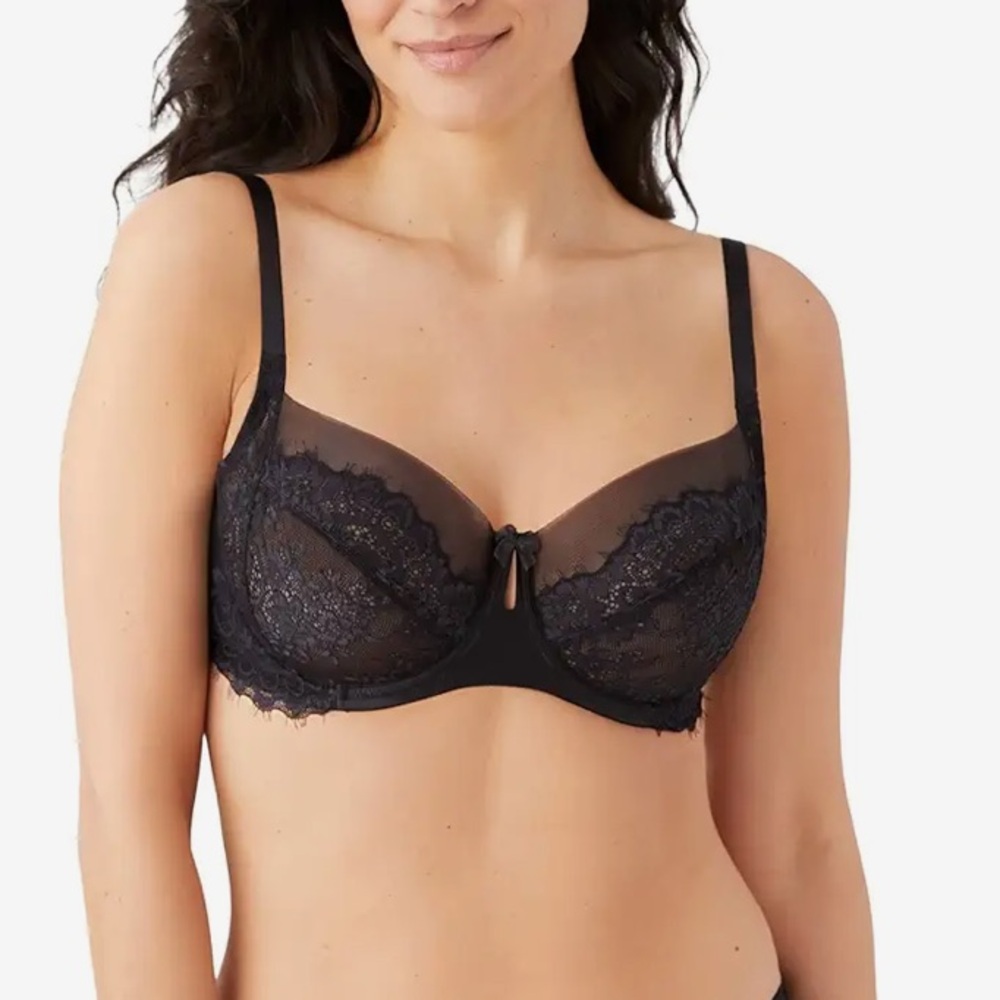 NWT Wacoal Center Stage Underwire Bra Full Coverage Lacy Black TINY FLAW 32C NEW